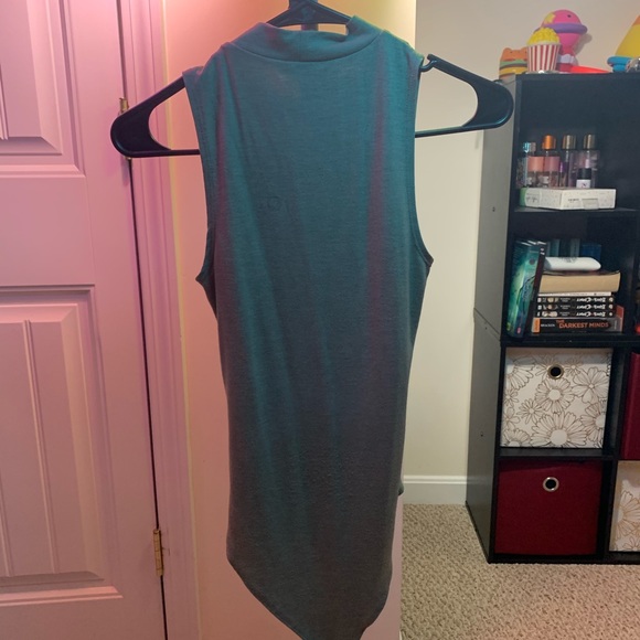 Sleeveless Body Suit - Picture 2 of 2